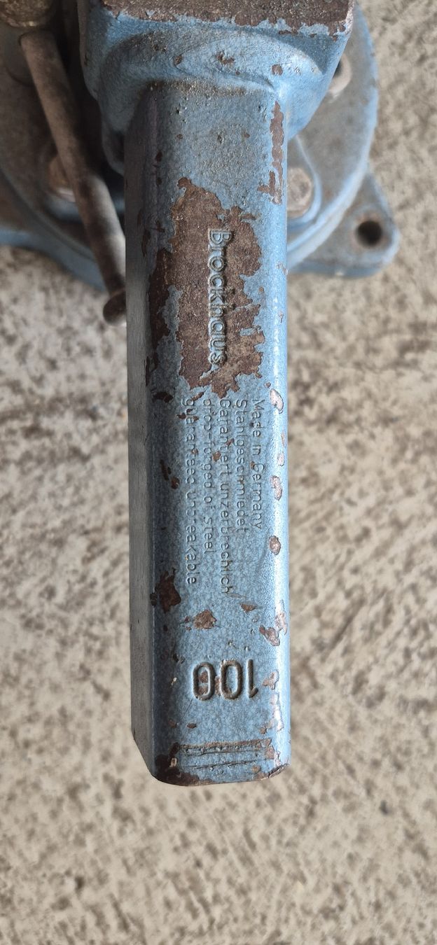 Tous les outils: schraubstock  – D'occasion à Ammerswil AG par cyr_59bt 3
