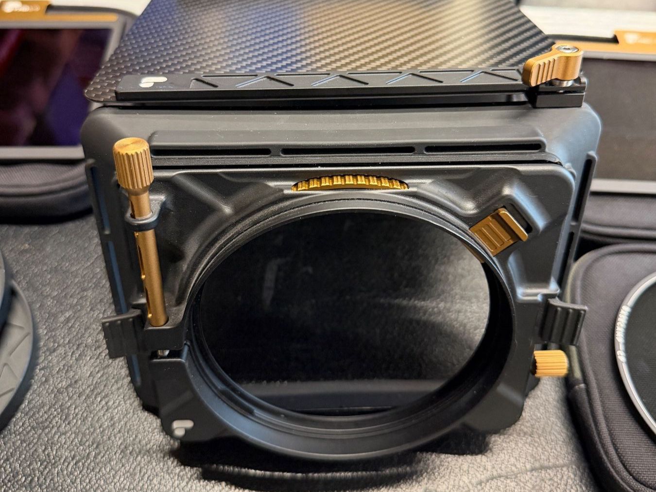 Polarpro Filtri: PolarPro Basecamp Mattebox inkl VND 2-5, VND 6-9, Pol Filter – Usato da Schlieren venduto da CINElight 1