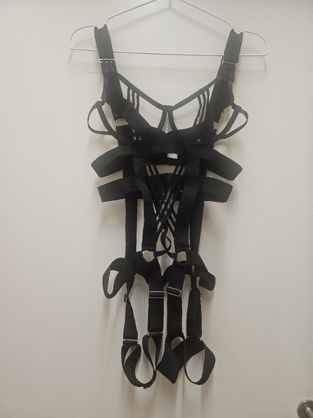 Altra biancheria intima: Fetisch Body Harness schwarzer Riemchenstil – Usato da Zürich venduto da eri_8w5v 1
