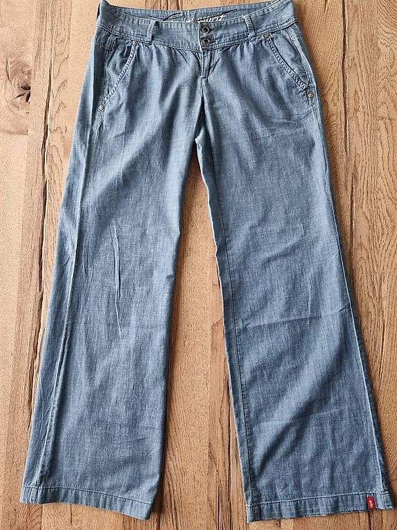 Jeans: Leichte weite Jeans von Esprit, Gr.29 – Usato da Ostermundigen venduto da d-p73 3