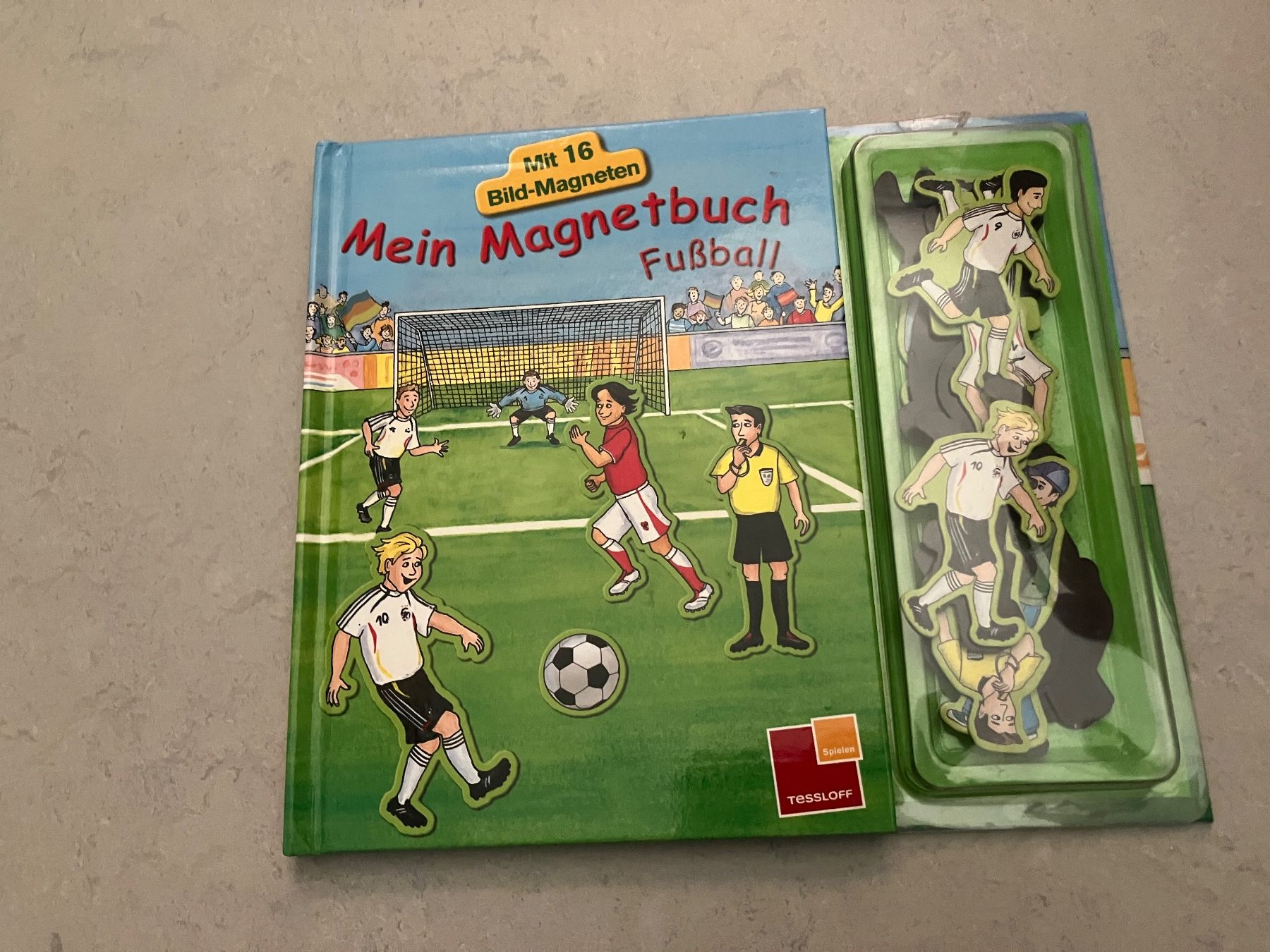 Libri: Magnetfussballbuch – Usato da Niederglatt ZH venduto da boeca82