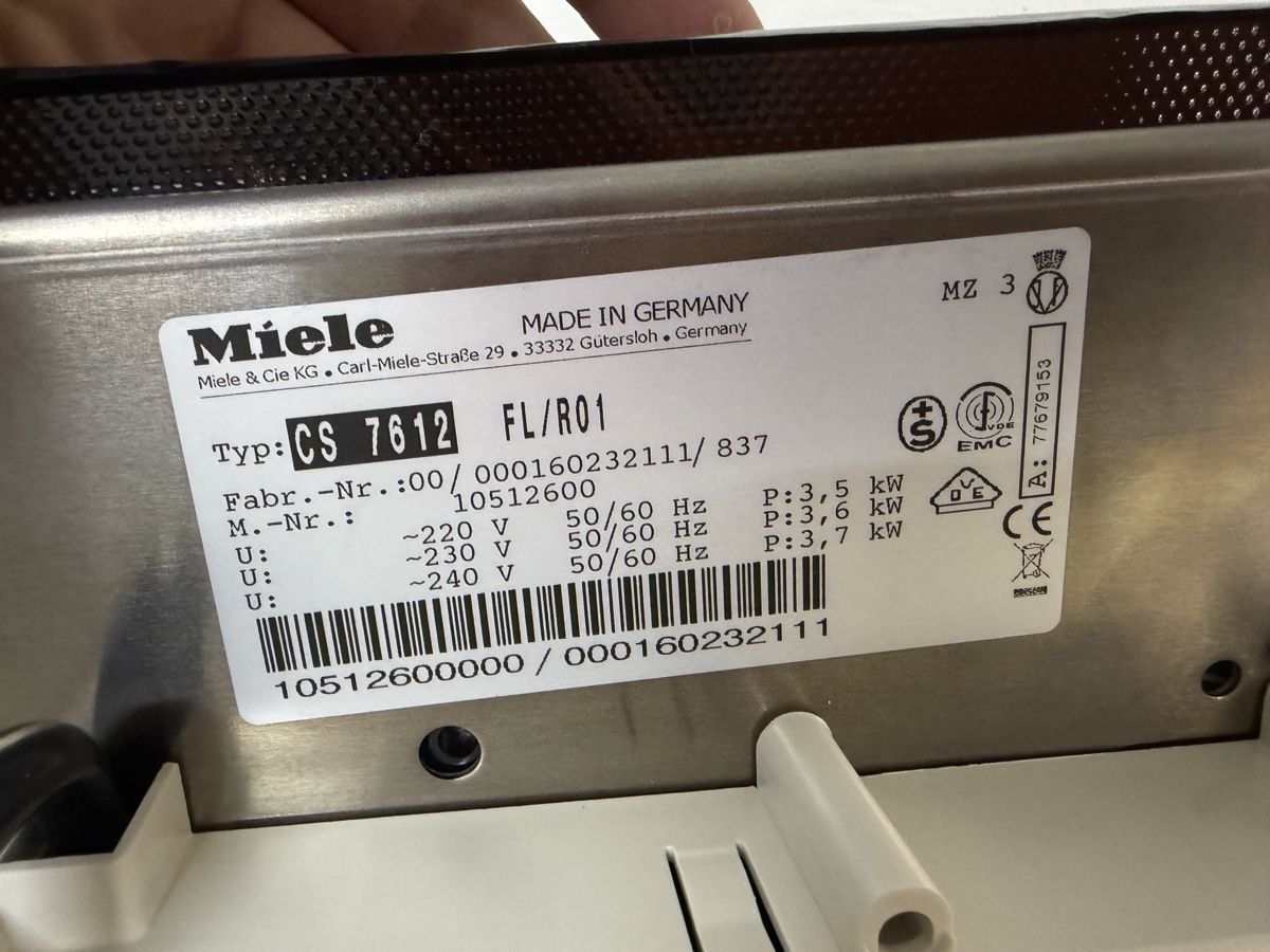 Miele Küchengeräte: Miele Induktionskochfeld/Einbaukochfeld – Gebraucht aus Männedorf von LURA-Technik 1