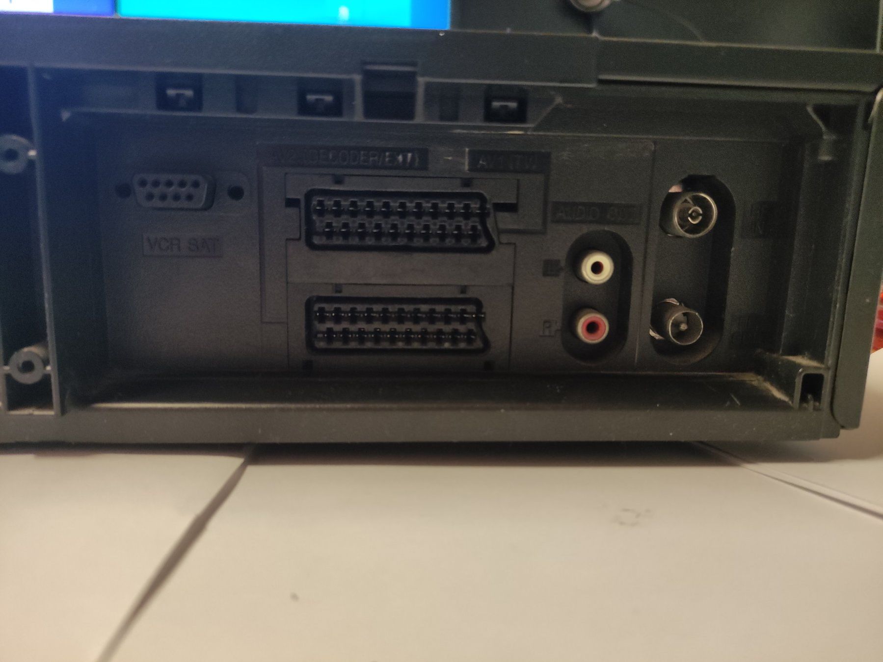Loewe Aufnahmegeräte: VHS Video Recorder Loewe VV5106 Stereo – Gebraucht aus Mitlödi von Amik 2