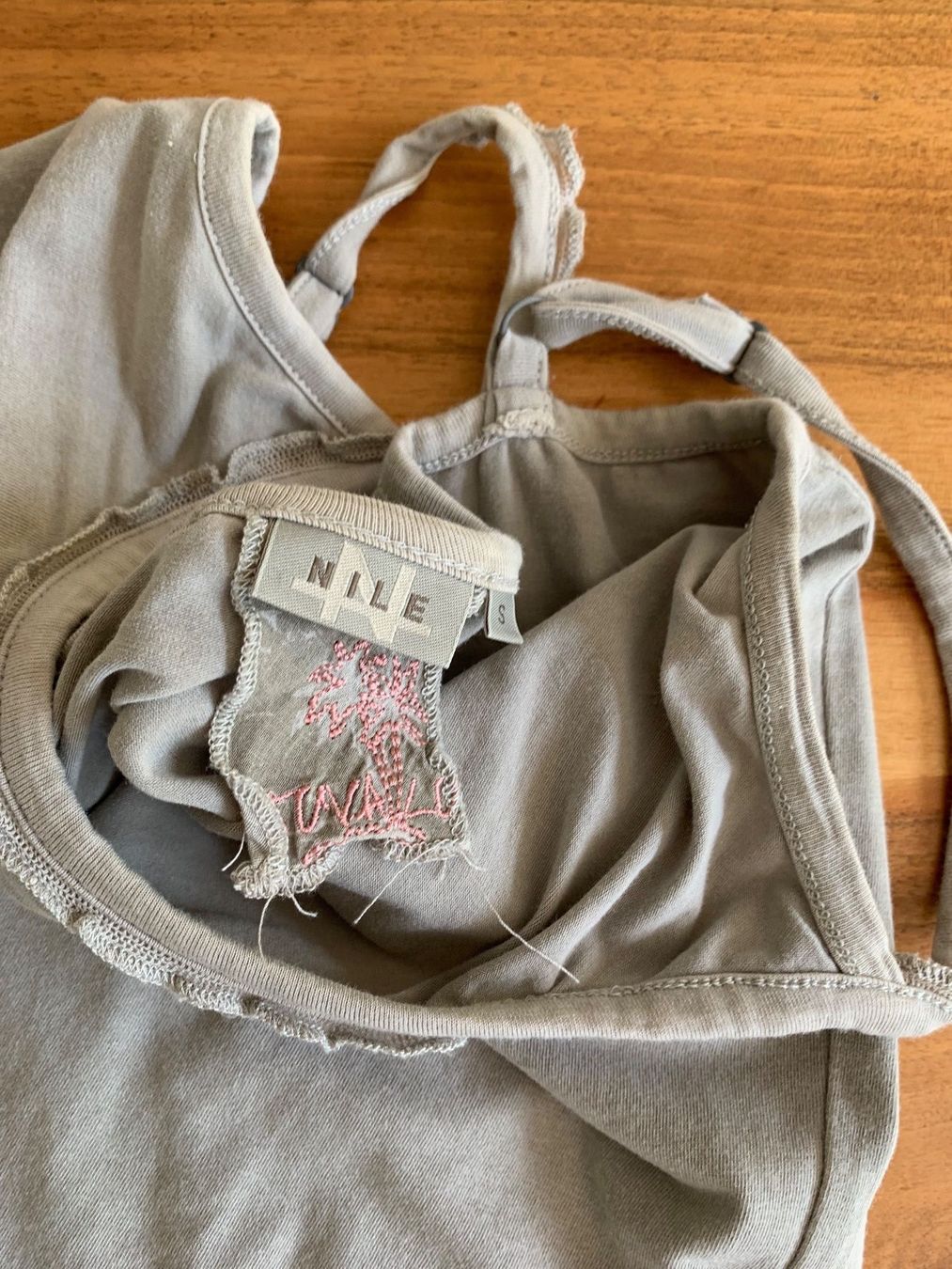 Nile Tops: NILE Träger Longtop verstellbar Gr. S – Gebraucht aus Meiringen von Sheyene 1
