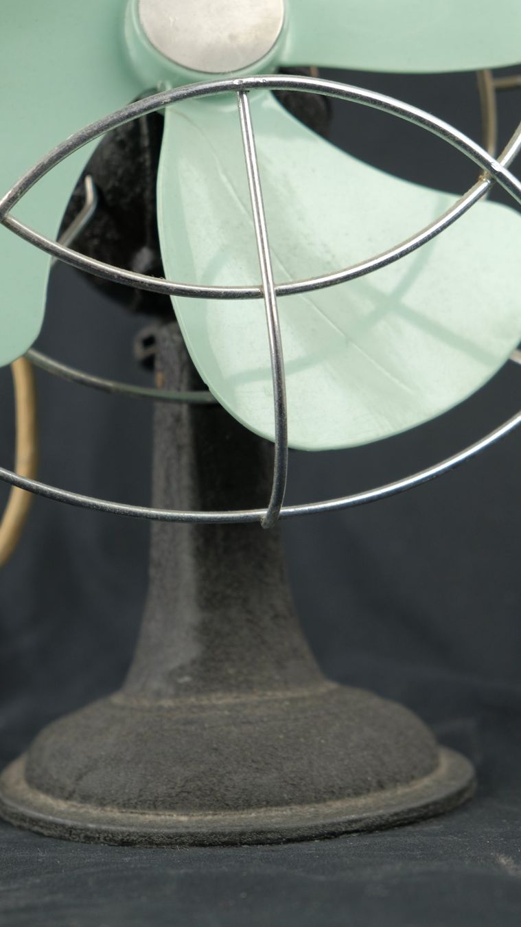 Ventilatoren: Vintage Mid-Century - Tischventilator mit Trafo - 1940er – Gebraucht aus Volketswil von brockipfannenstil 6