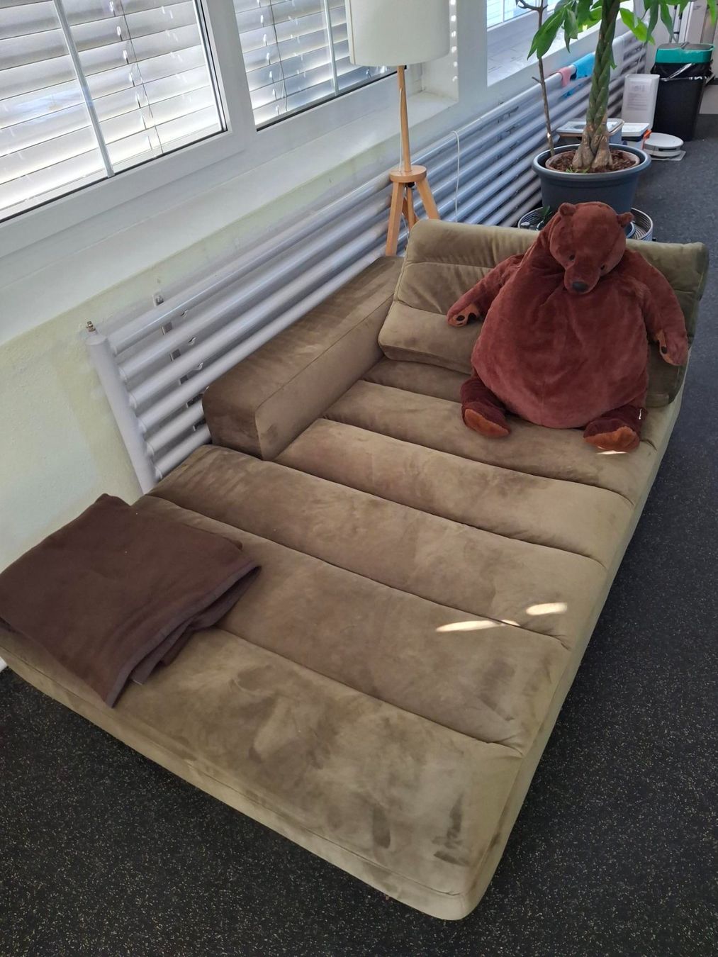 Sofas: DAS LIEGE-SOFA – Gebraucht aus Buchs SG von LogistikBuchs