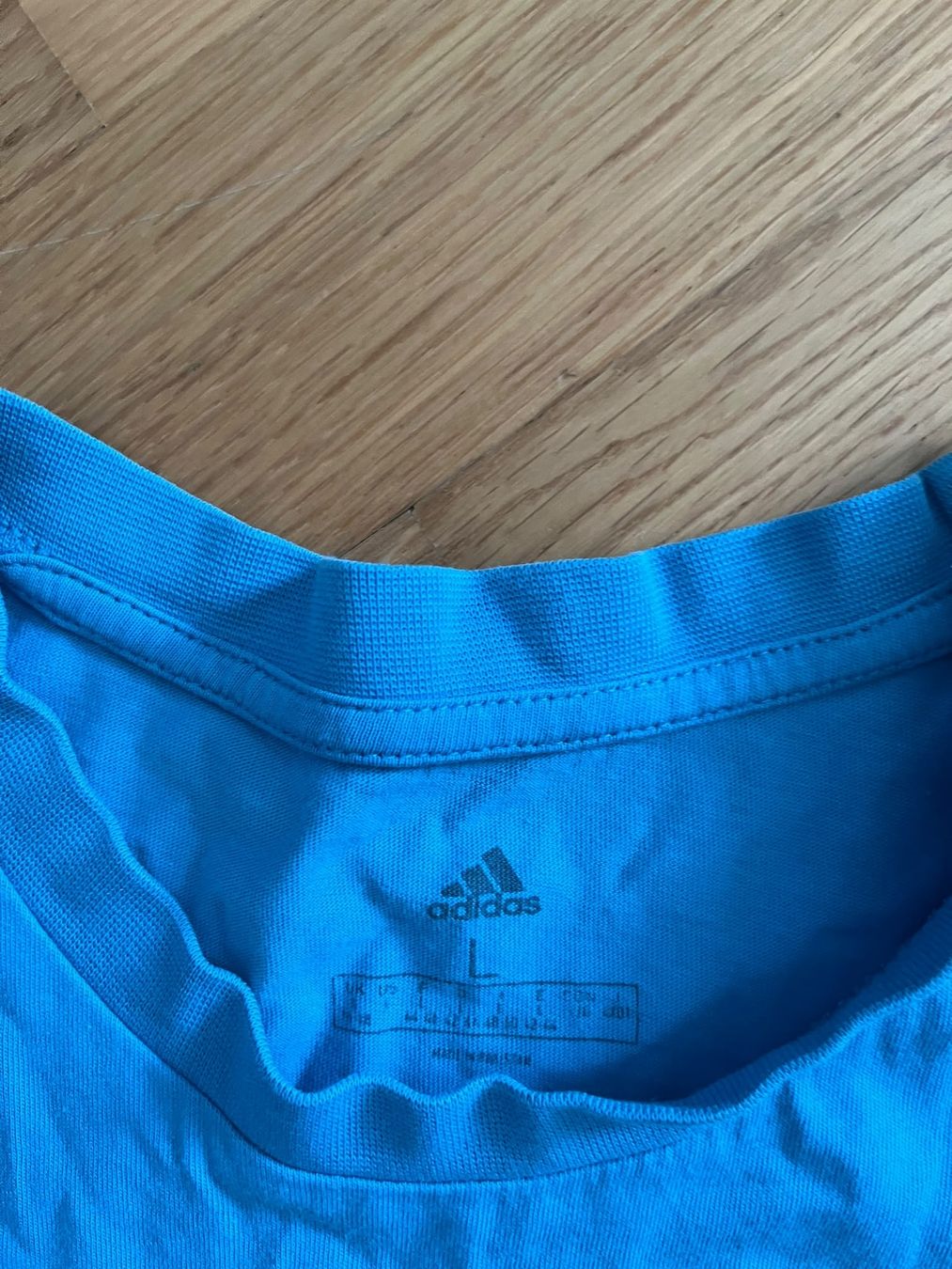 Adidas Camicie, T-shirt & Polo: T-shirts Adidas  – Usato da Fribourg venduto da mal_8zjh 1