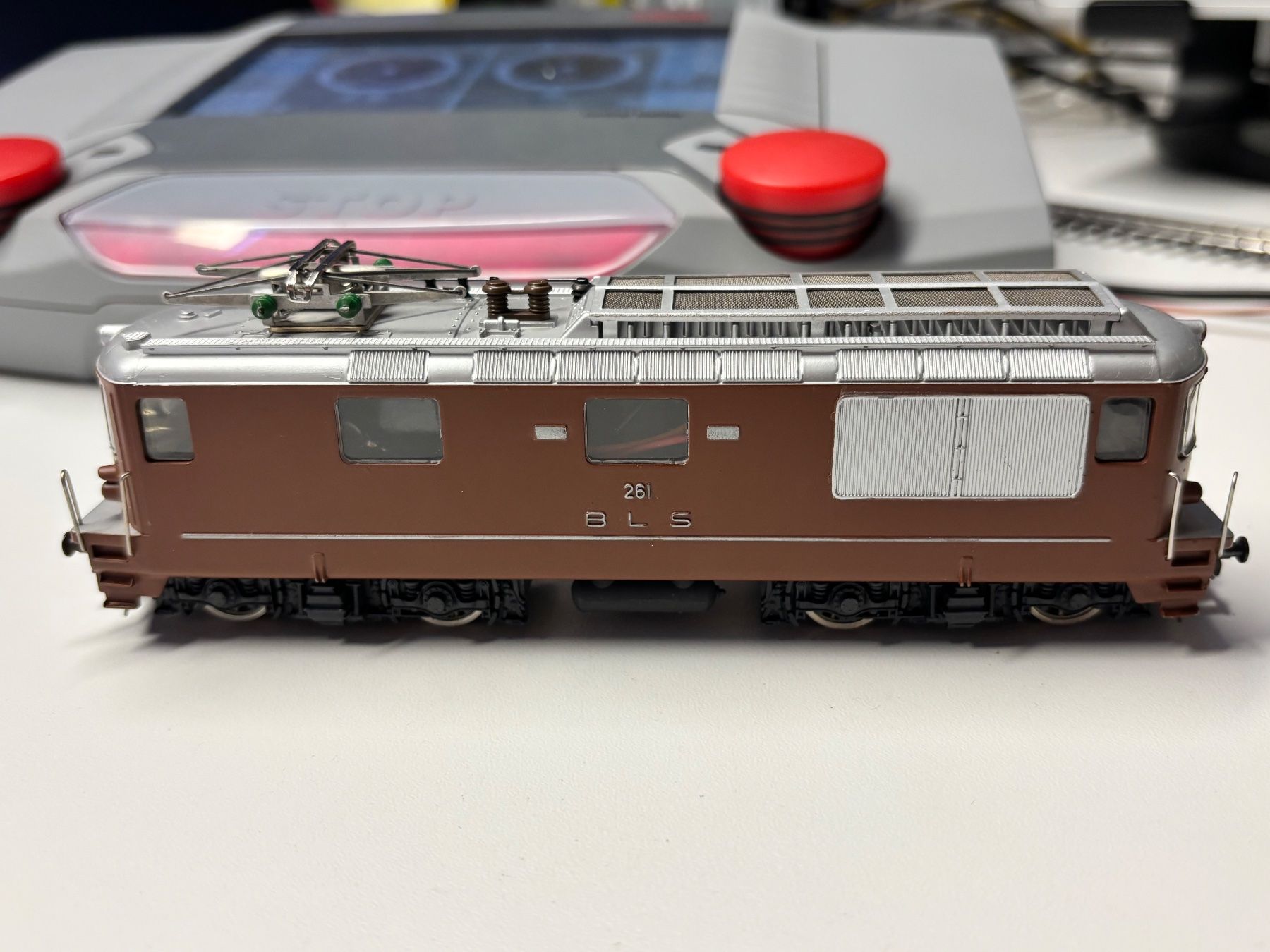 Hag Modellini di ferrovie: HAG 180 Re 4/4 BLS – Usato da Rothenburg venduto da Vanzonk 6