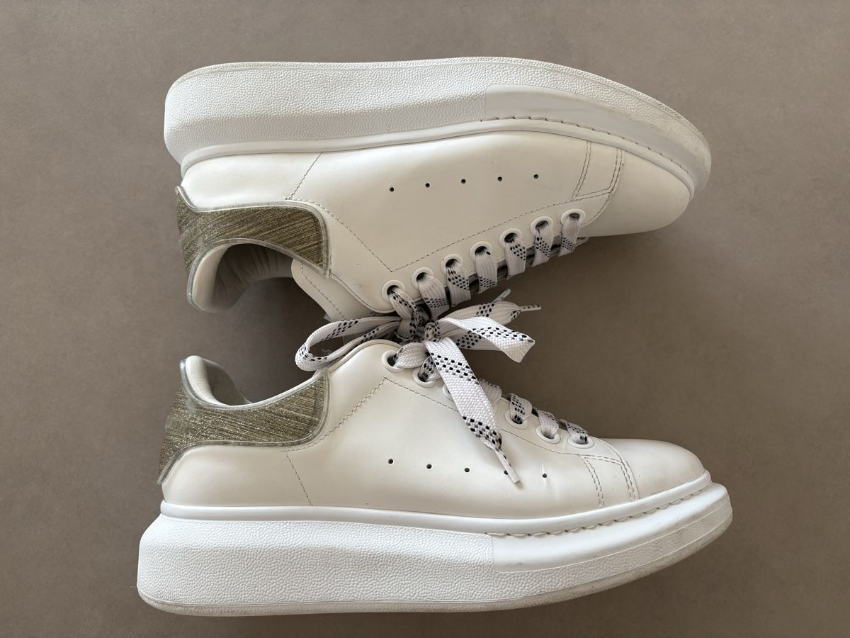 Alexander Mcqueen Scarpe da donna: Alexander McQueen Ltd Edition trainers – Usato da Castel San Pietro venduto da mih_l86g