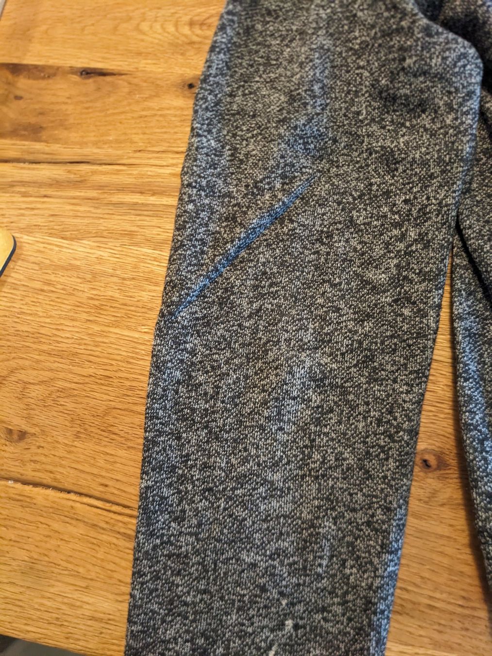 H&M Maglioni & Felpe: grauer Pullover von H&M, Grösse M – Usato da Basel venduto da labaffe01 3