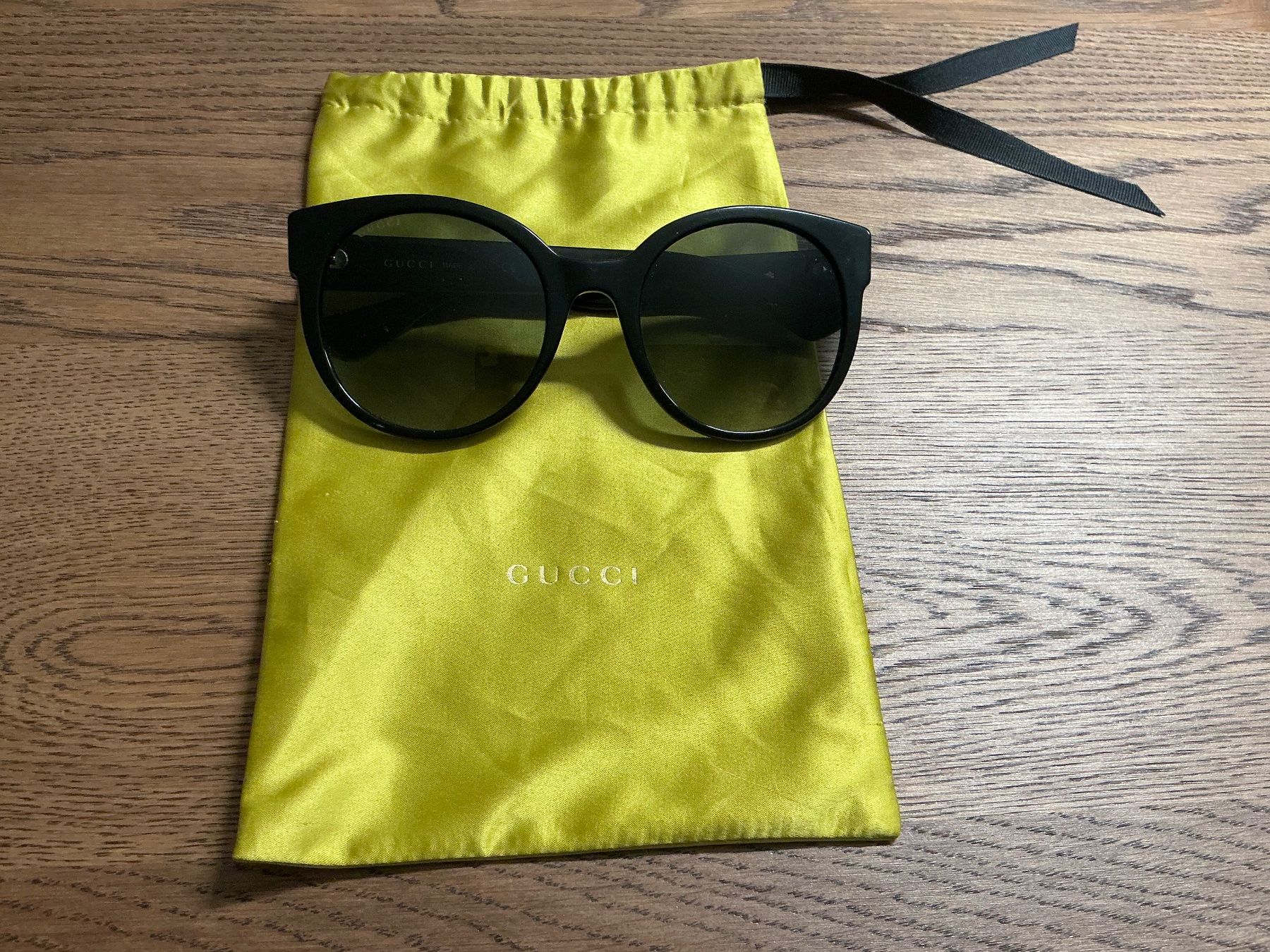 Gucci Occhiali & Lenti: Schöne Gucci Sonnenbrille – Usato da Würenlos venduto da Tina48 3