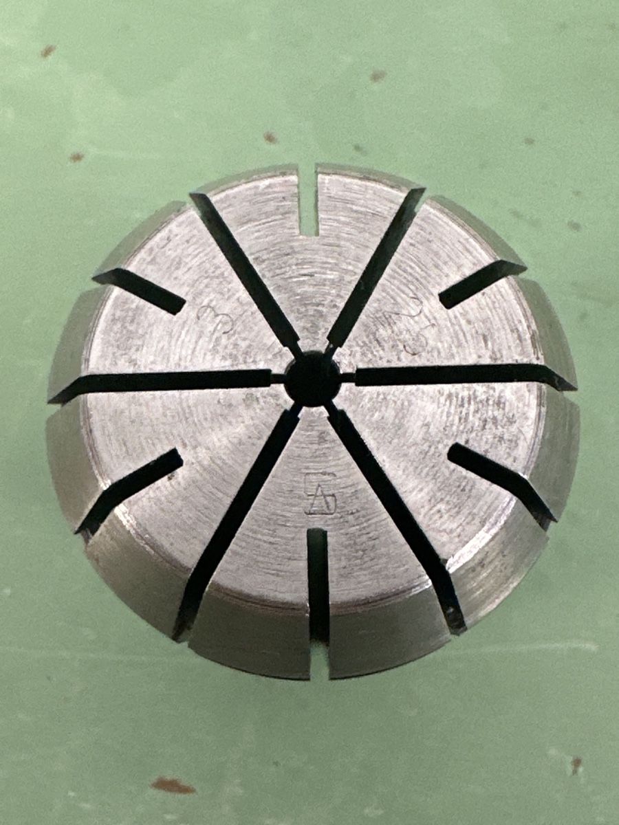 Tous les outils: Spannzangen, collet, E-32, 2.5-3 mm – D'occasion à Aarberg par SNMachines 3