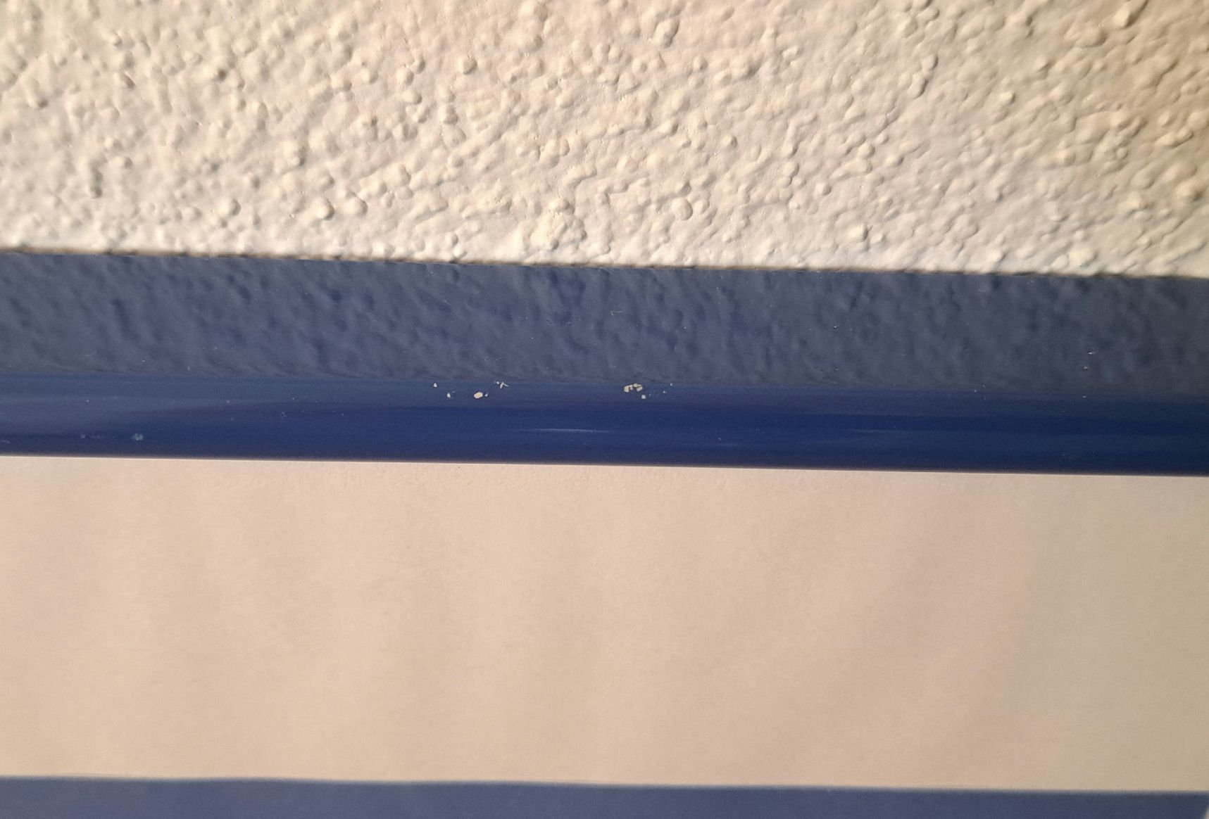 Bilderrahmen: Blauer Alu Bilderrahmen 62x92 – Gebraucht aus Biel/Bienne von Park17 2