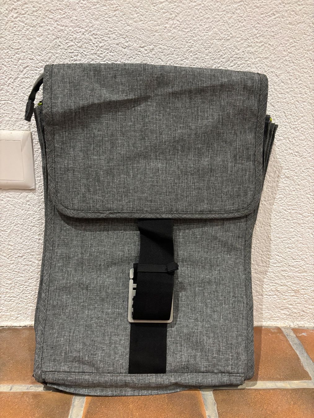 Covers & Borse: Laptop- / Tablettasche (Hülle) – Usato da Altendorf venduto da msc_vky2
