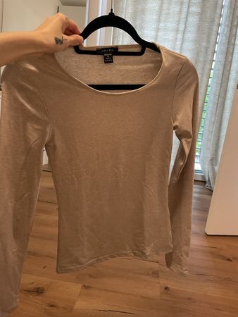Damen Langarmshirt beige Grösse XS guter Zustand