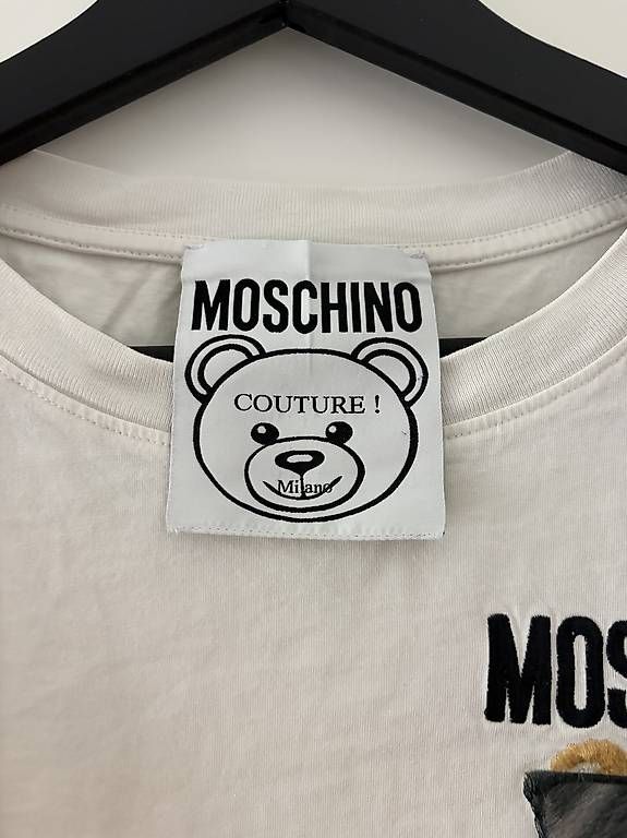 T-Shirts: T-Shirt Moschino – Neu und originalverpackt aus Spiez von deborahsarahhh 1