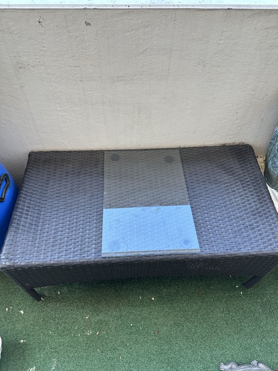 Tavoli: Garten Balkon Rattan Tisch – Nuovo (secondo la descrizione) da Basel venduto da Ivana_4 2