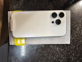 Apple iPhone 16 Pro Brandneu Frisch aus AppleCare+