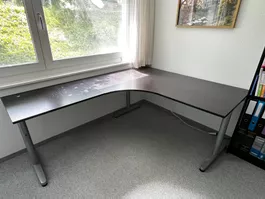 IKEA Schreibtisch 160x120cm (plus Zusatzplatte 80cm)