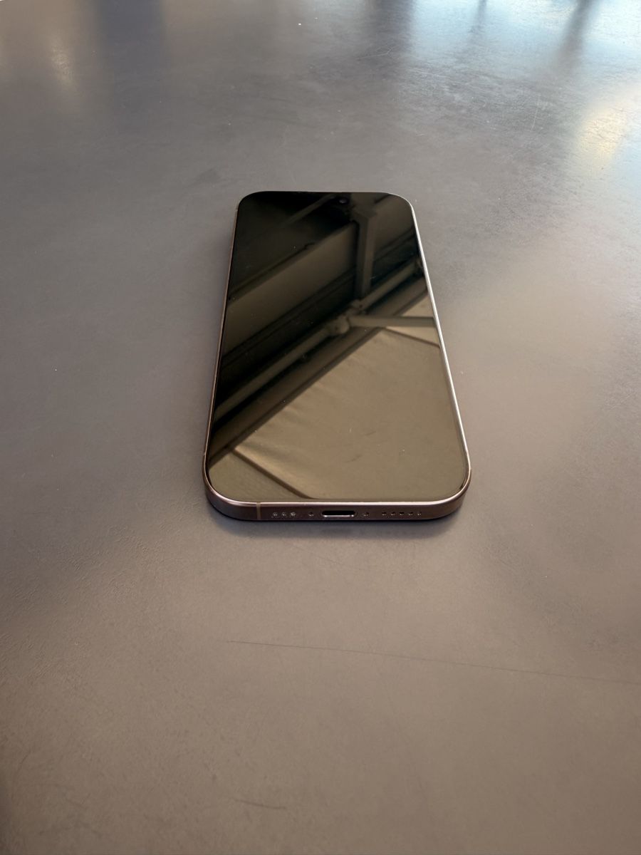 Apple Telefoni cellulari / Smartphones: iPhone 16 Pro 128 GB Titane  – Usato da Cortaillod venduto da AVRA22 1