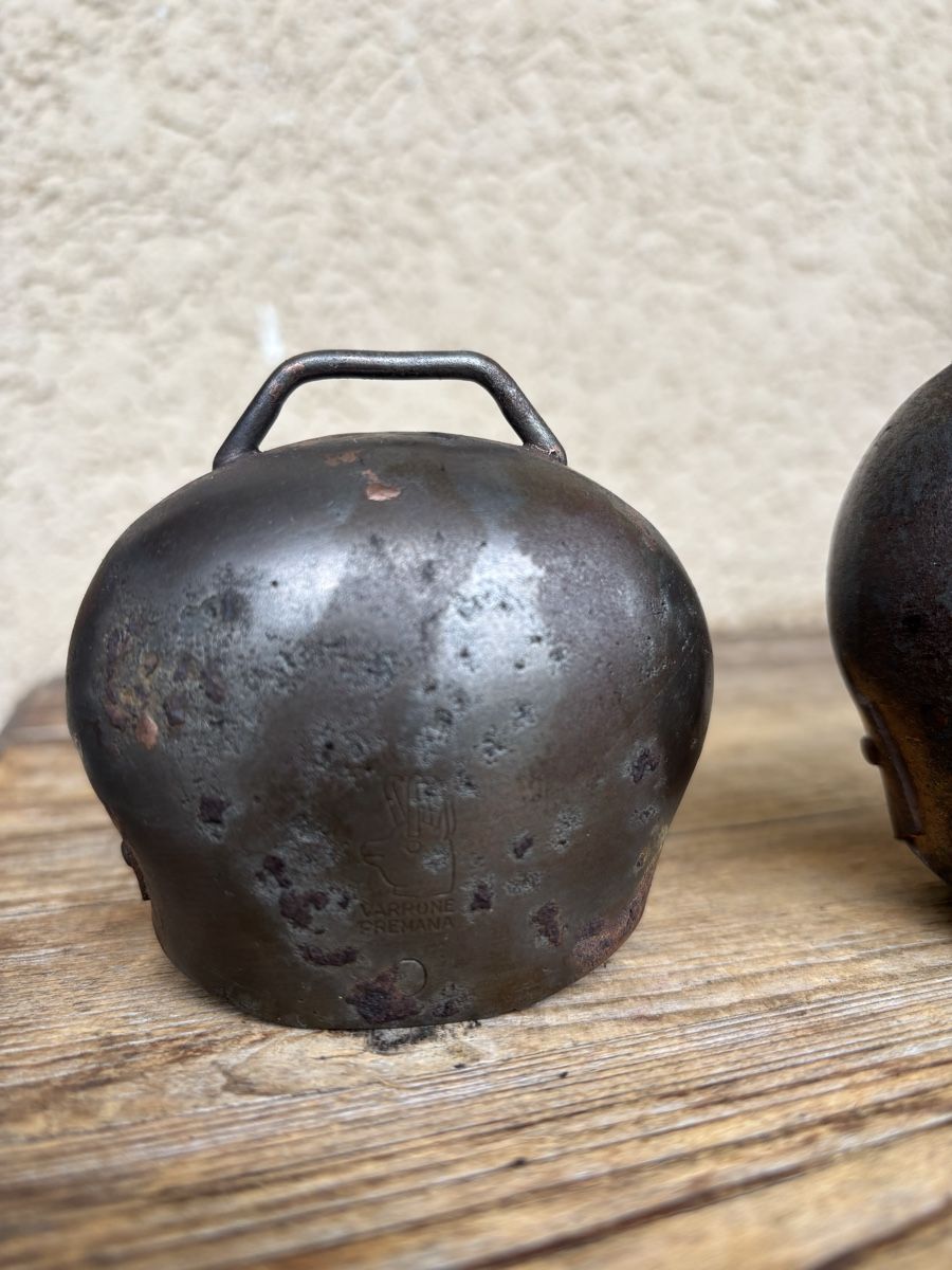 Campanacci mucche: Varonne Nr 0 und 2. – Usato da Schangnau venduto da Roseggli82 1