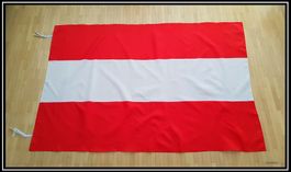 Nationalfahne Österreich (reduziert)