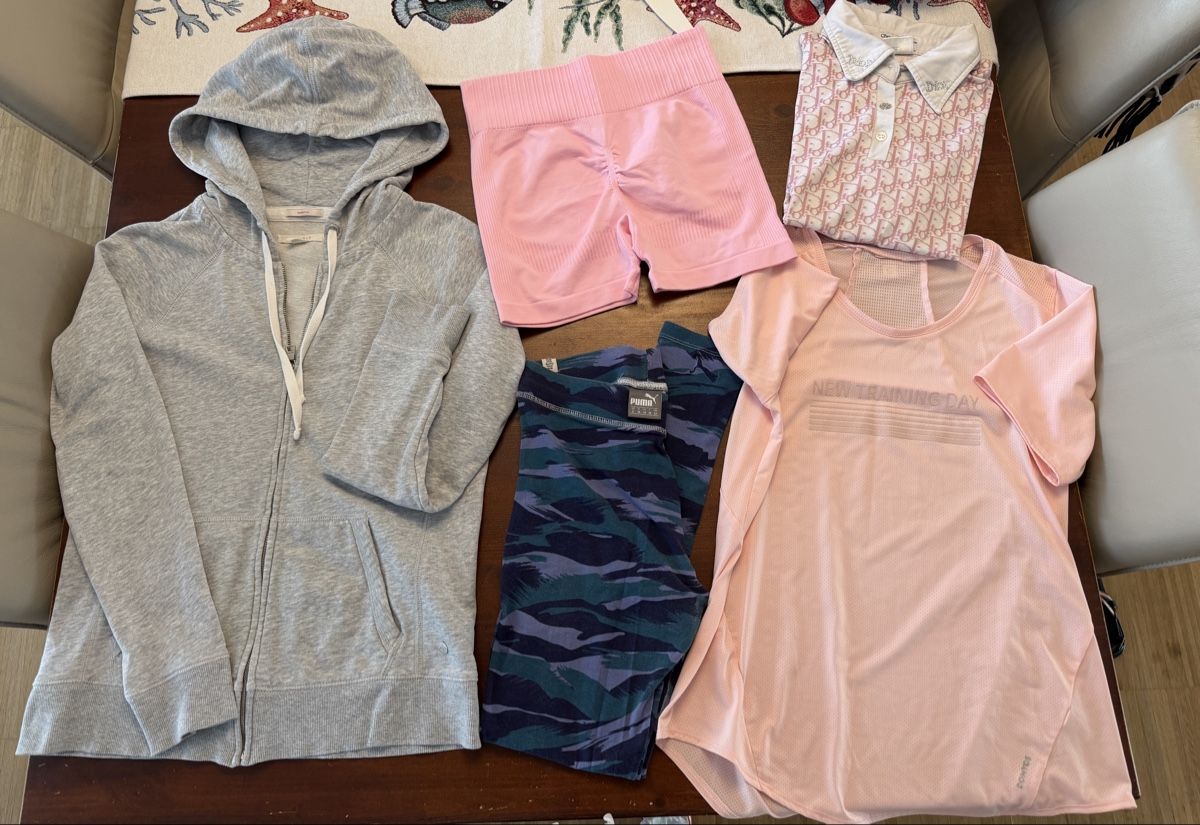 Esprit Lotti di vestiti: Sportbekleidung Set, Grösse S ab 1.- – Usato da Oberengstringen venduto da SaraHoney19