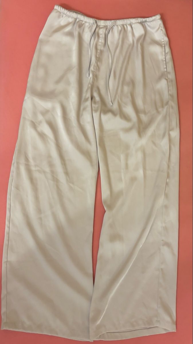 Brandy Melville Pantaloni: Brandy Melville Hose – Nuovo (secondo la descrizione) da Andelfingen venduto da Good_Quality