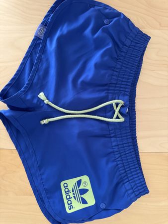 Adidas Shorts Gr.40 mit Innennetz