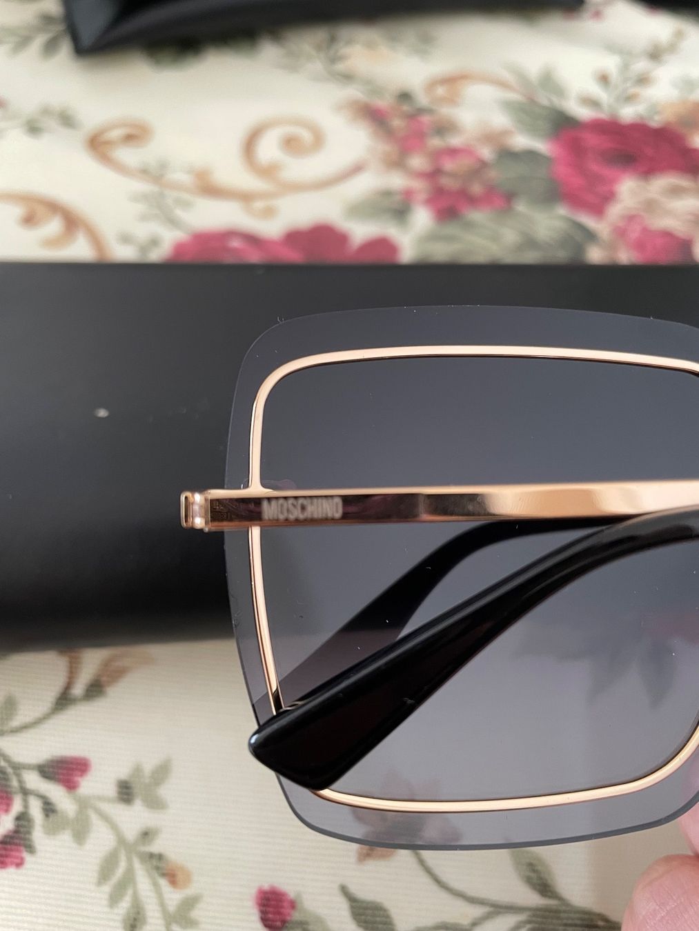 Moschino Brillen & Gläser: Moschino brille – Neu und originalverpackt aus Oberentfelden von ana_s526 2
