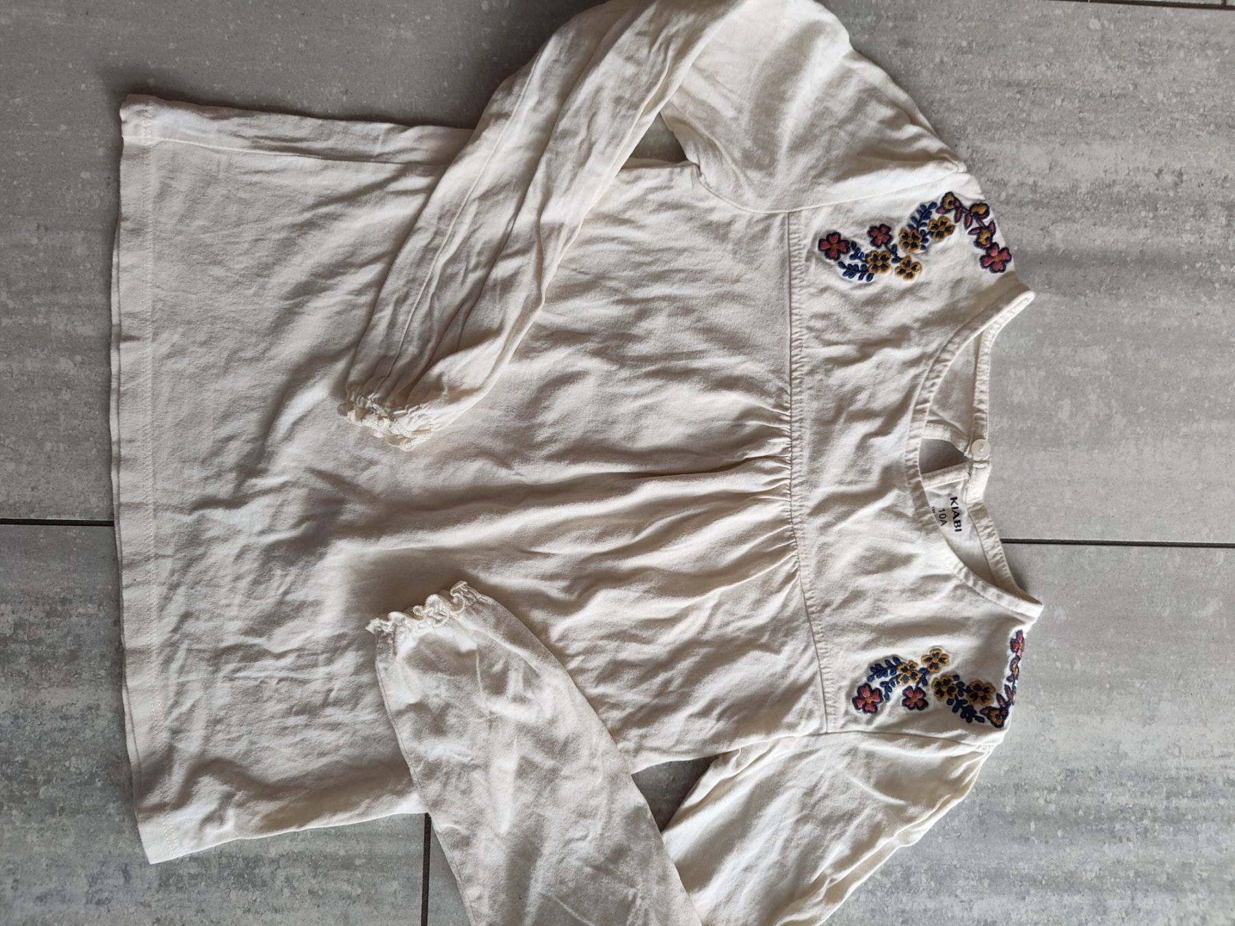 Maglioni & Felpe: Langarmshirt von Kiabi, Grösse 134 – Usato da Hofstetten SO venduto da Wolke1909 1
