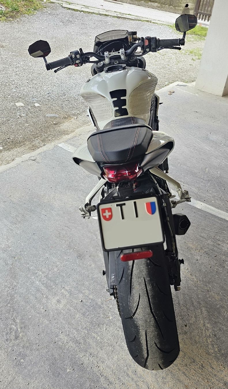 Triumph Strasse: Triumph Treet Triple 765 R – Gebraucht aus Morbio Inferiore von cla_zy2n 1
