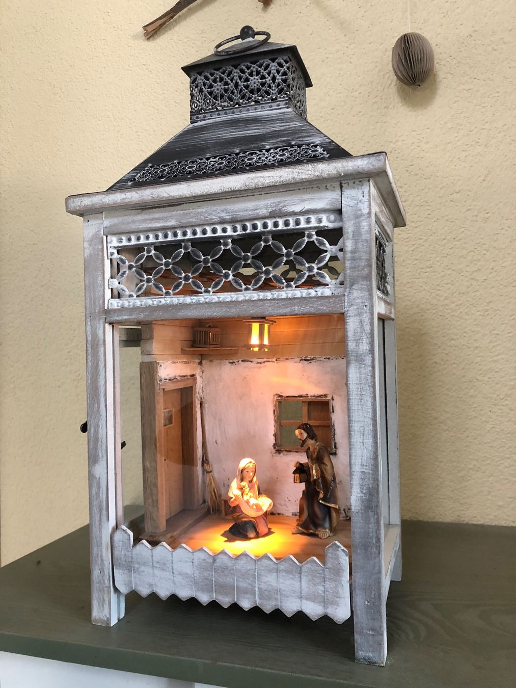 Holzartikel: Weihnachtskrippe – Neu (gemäss Beschreibung) aus Bennau von Wjoni