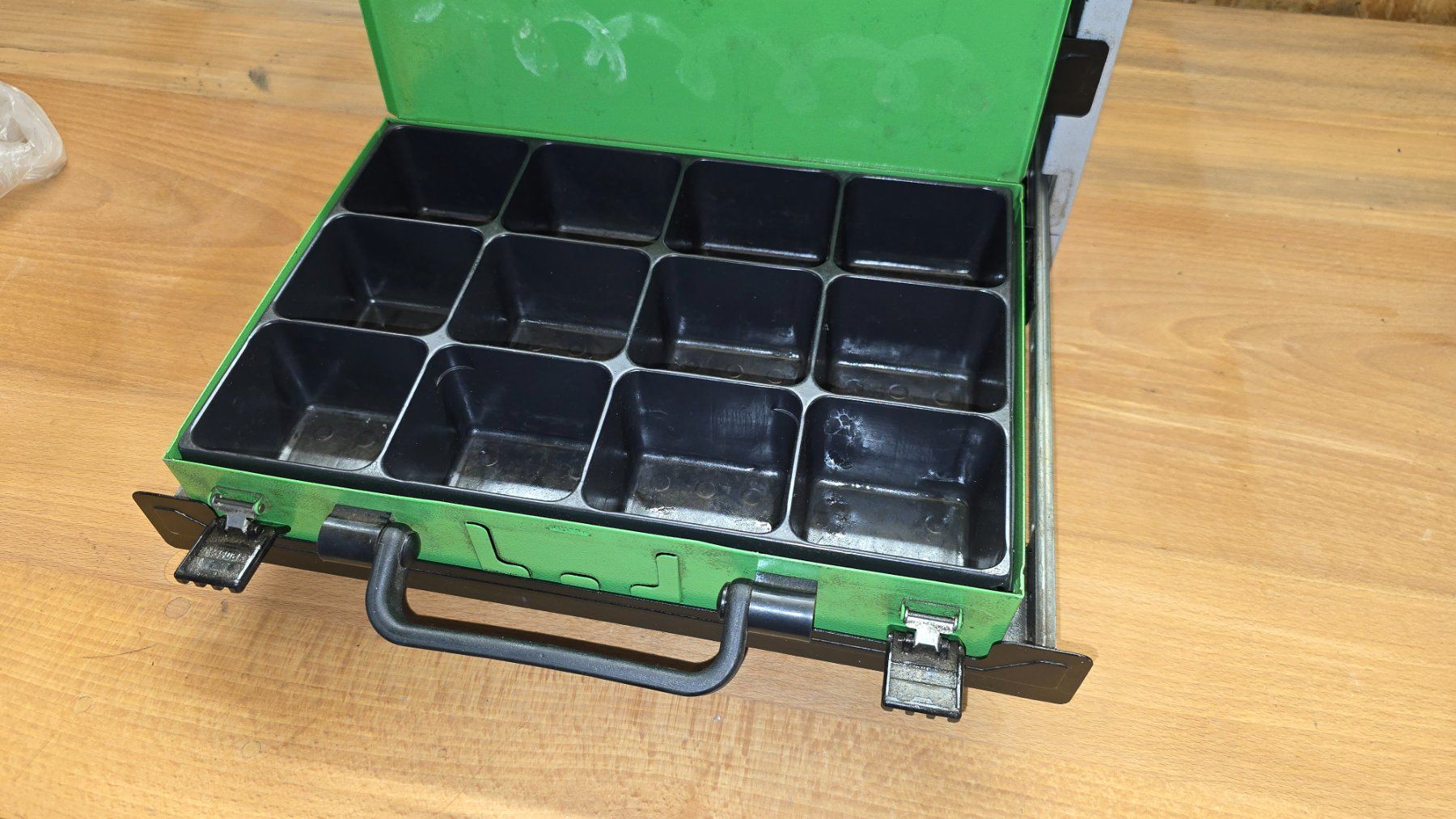 Schränke: Schubladenschrank – Gebraucht aus Utzenstorf von Gm.34 3