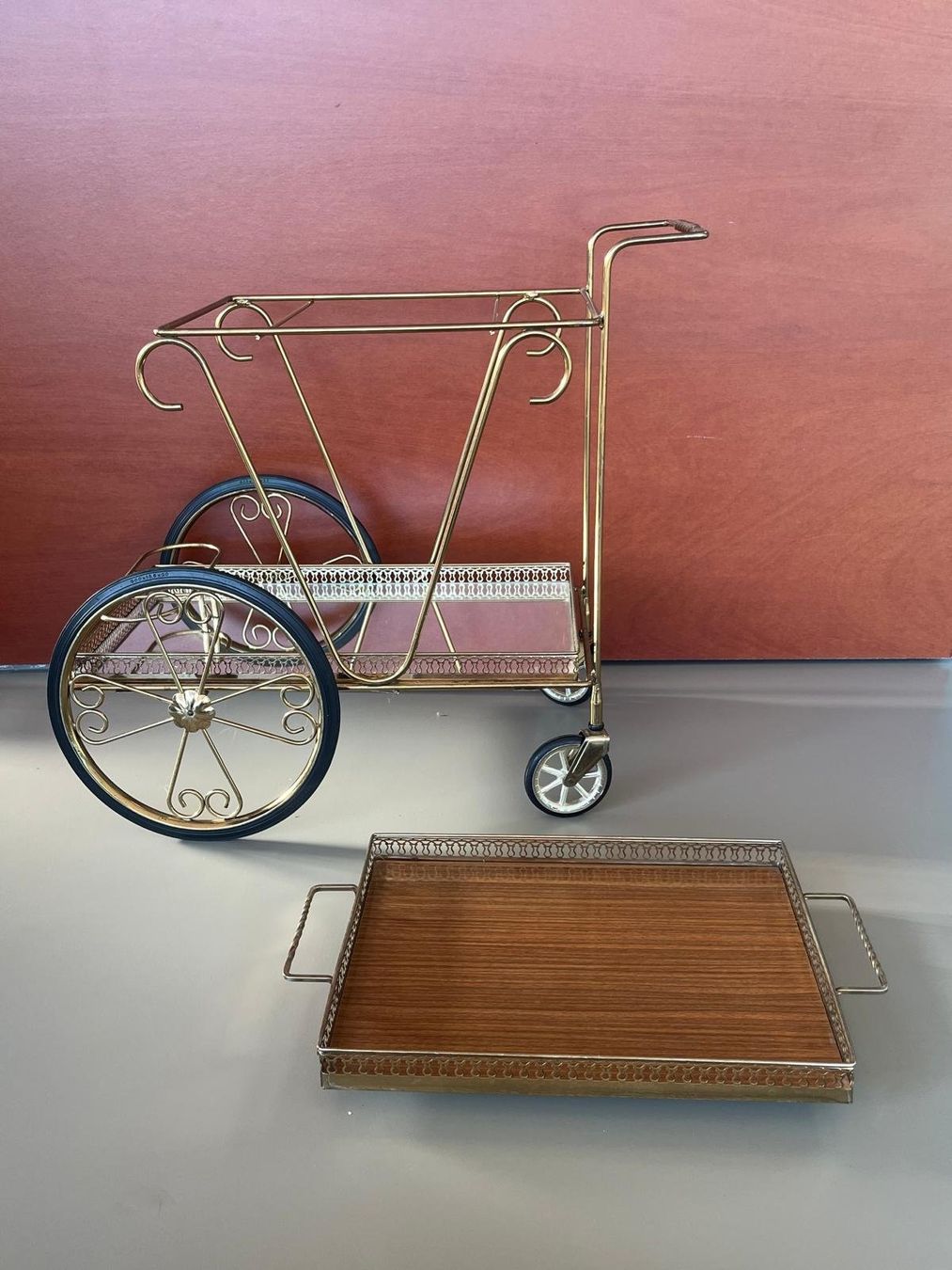 Mobili & Arredamento: Schöner Barwagen – Usato da Basel venduto da SinaVa 2