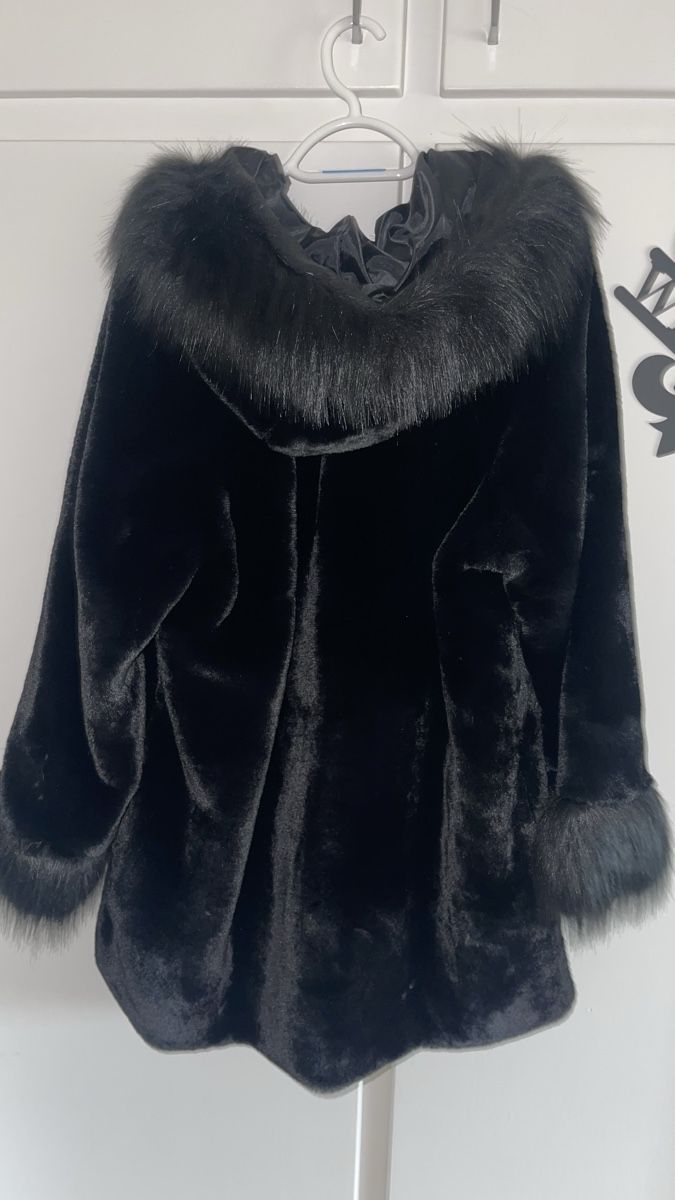 Giacche: Schwarzer Winterjacke mit Pelzimitat – Nuovo (secondo la descrizione) da Bützberg venduto da dan_jhn9 1