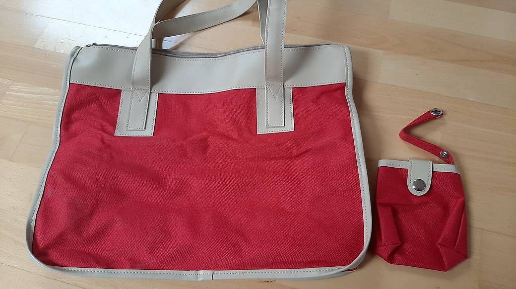 Sacs femmes: Handtasche ungebraucht – D'occasion à Kriens par honig01