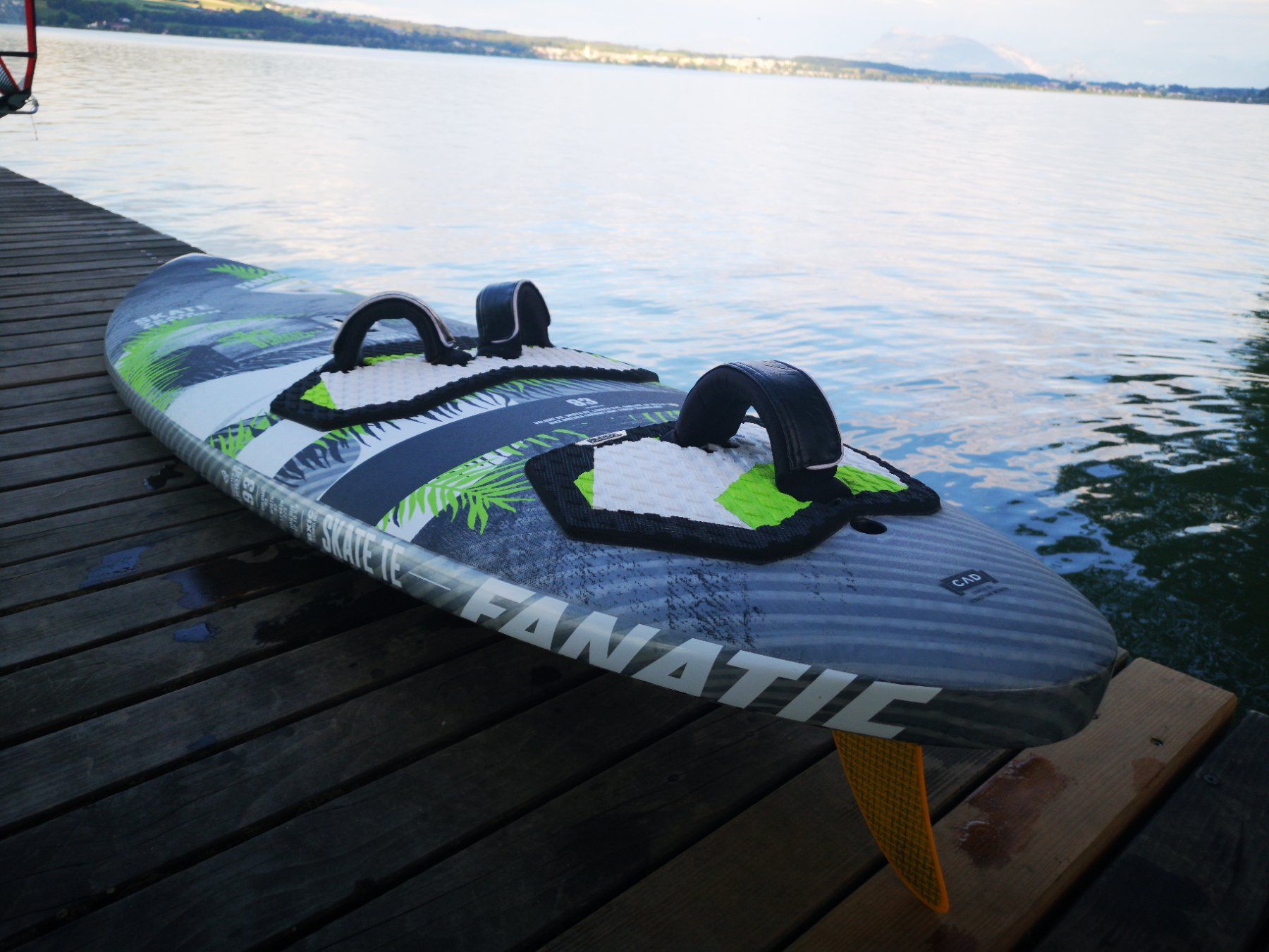 Duotone Surfboards & Schwimmbrette: Windsurfbrett Fanatic Skate 93l – Gebraucht aus Alpnachstad von Frwwizz 1