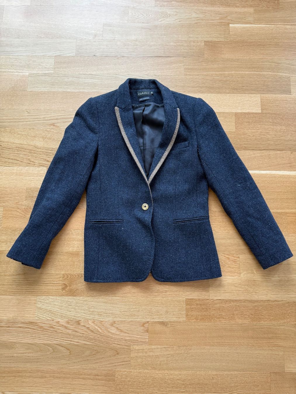 Caroll Jacken: Veste Caroll – Gebraucht aus Lausanne von ElVinche