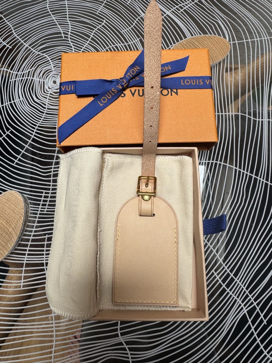 Louis Vuitton Valigie: Louis Vuitton luggage tag – Nuovo (secondo la descrizione) da Fully venduto da Fashion_Mania 1