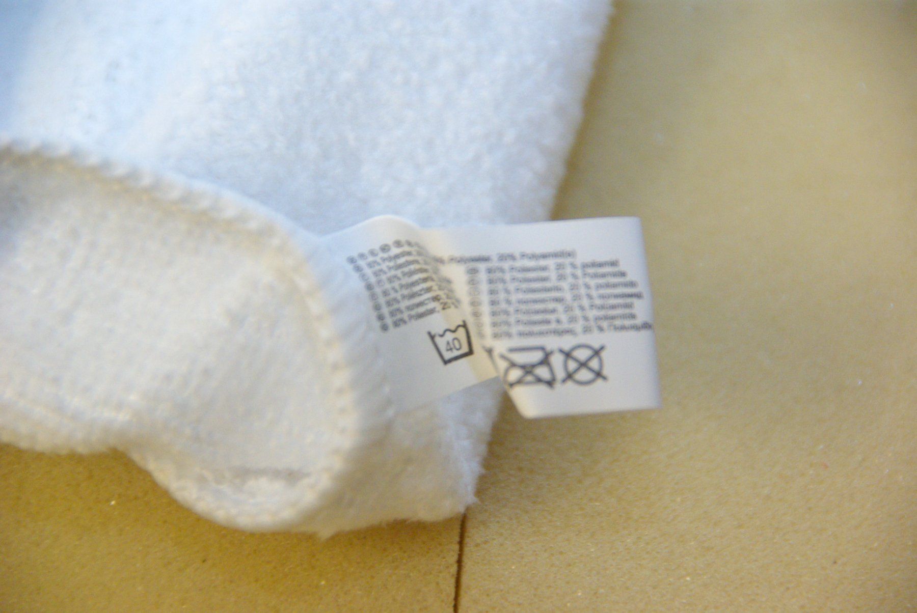 Teli da bagno: weisses Tuch, 80% Polyester + 20% Polyamide – Nuovo (secondo la descrizione) da Herisau venduto da Cevianer1844 4