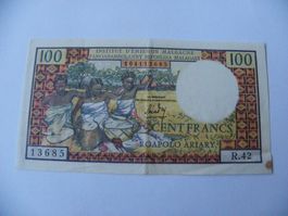Madagascar 100 Francs 1966, P-57a, VF-XF (Serie R42)