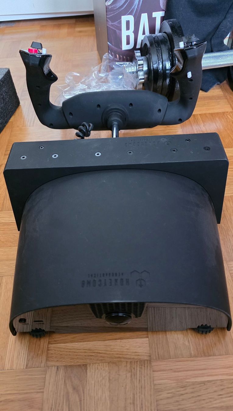 Honeycomb Controller: Verkaufe Honeycomb Alpha Flight Controls, Yoke – Usato da Trachslau venduto da fahutra 3