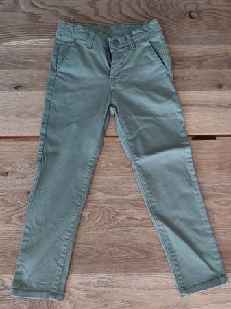 Chinohose Gr. 134, neu