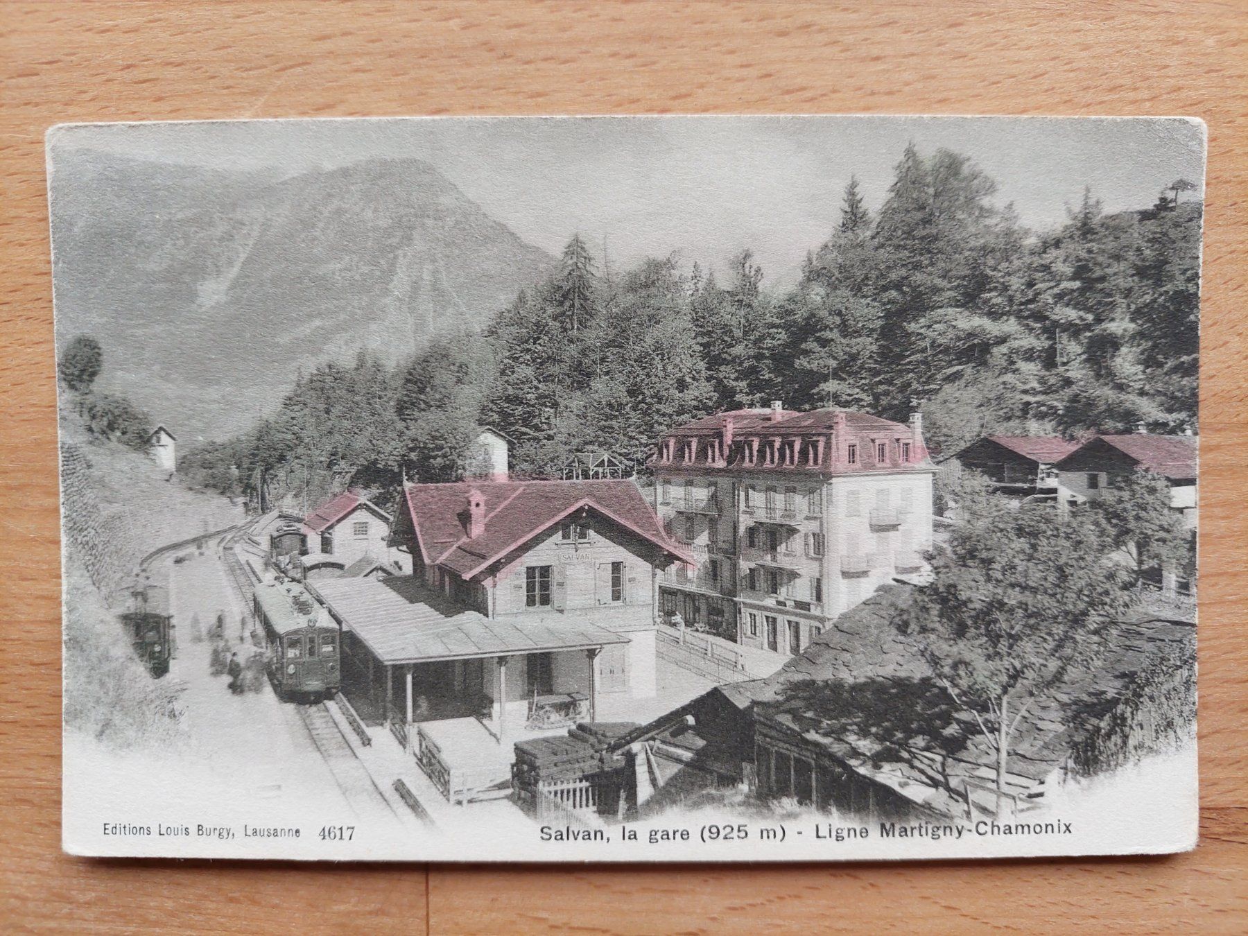 Cartes postales: AK Salvan Bahnhof mit Bahn – D'occasion à Obfelden par Foto_Bild_Kunst_Buch