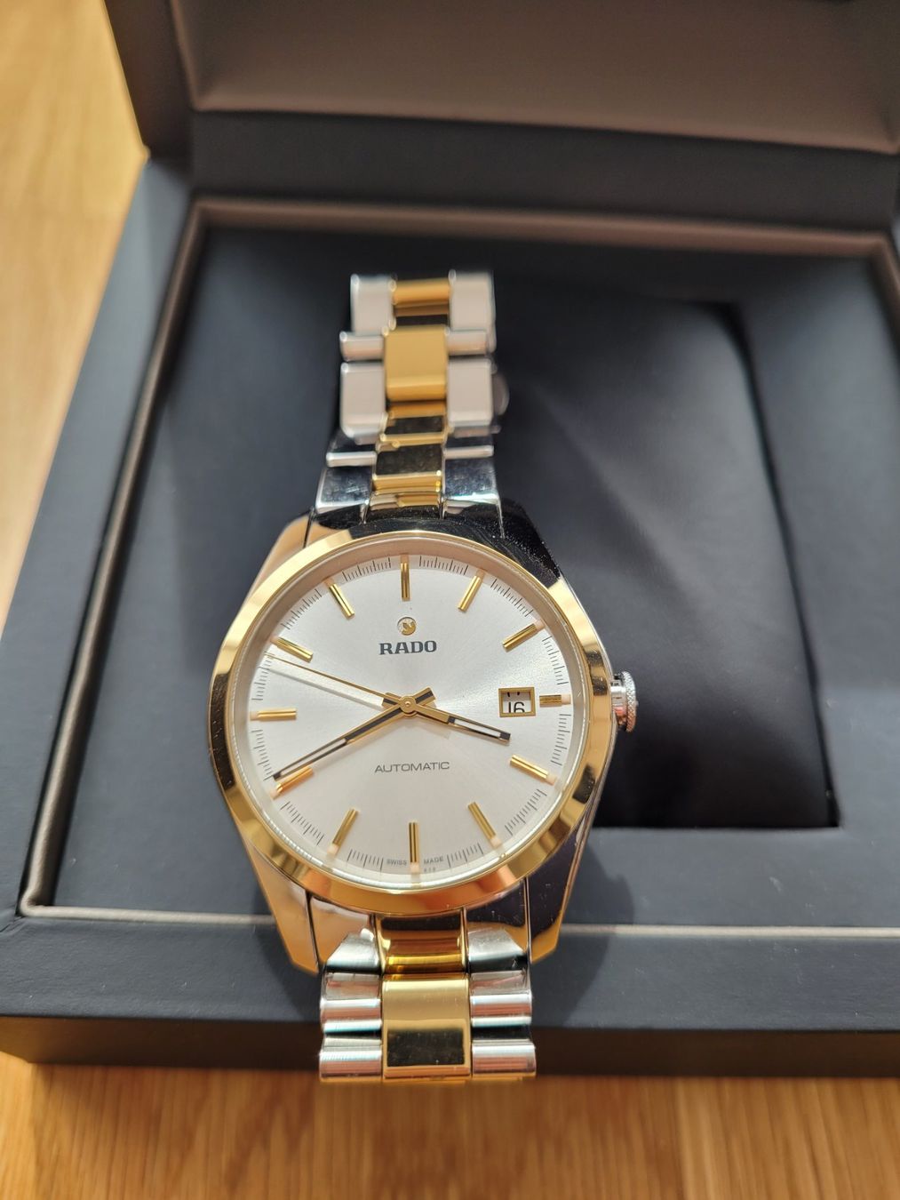 Rado Uhren: Rado HyperChrome S Automatik Damenuhr | – Gebraucht aus Sarnen von B5c7e8