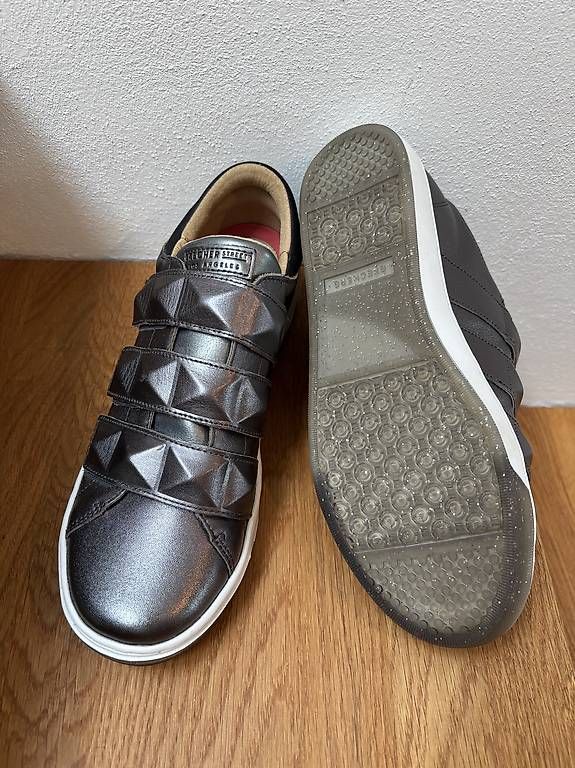 Damenschuhe: Sneakers – Gebraucht aus Hergiswil NW von casko75 2