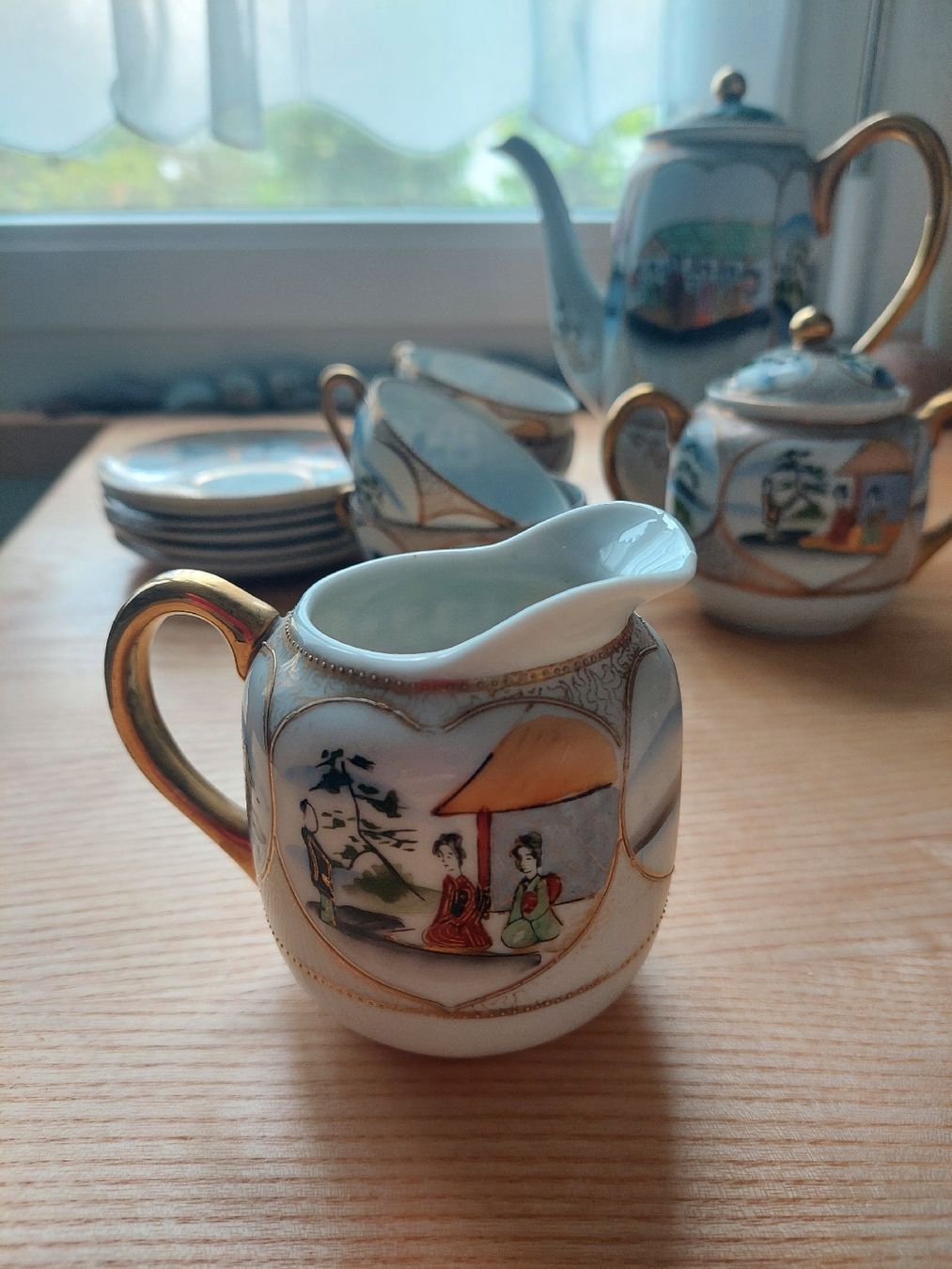 Set di piatti: Chinesisches Tee Geschirr  – Usato da Rietheim venduto da modani0 2