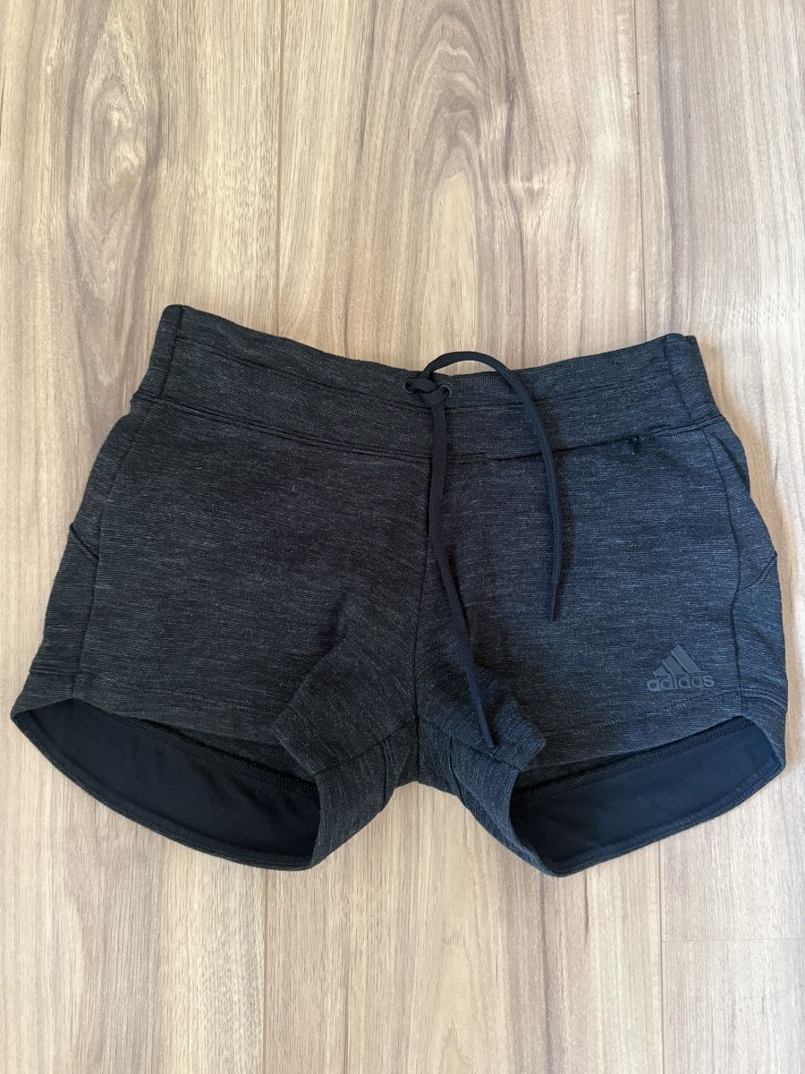 Adidas Pantaloni: Short Adidas XS – Usato da Fully venduto da siebst