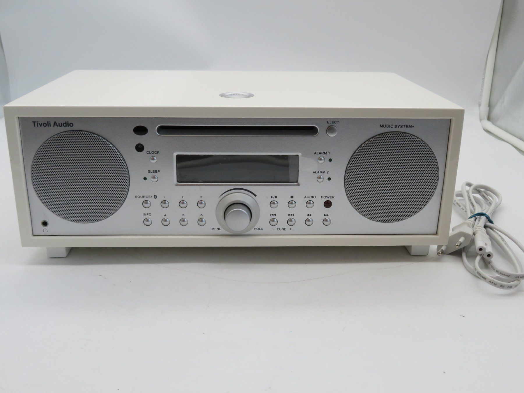 Radios: Tivoli Music System+ – Defekt aus Reinach BL von WBZ-Flohmarkt